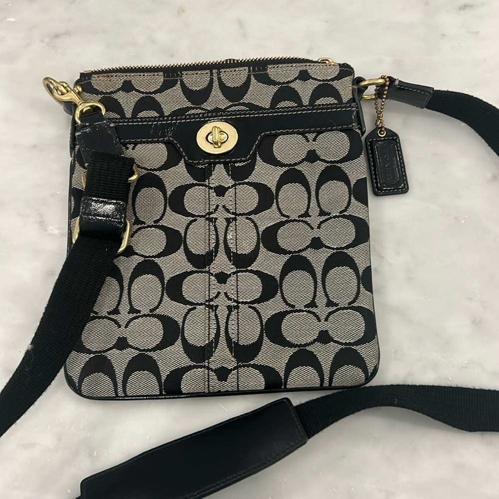 VINTAGE COACH CROSSBODY